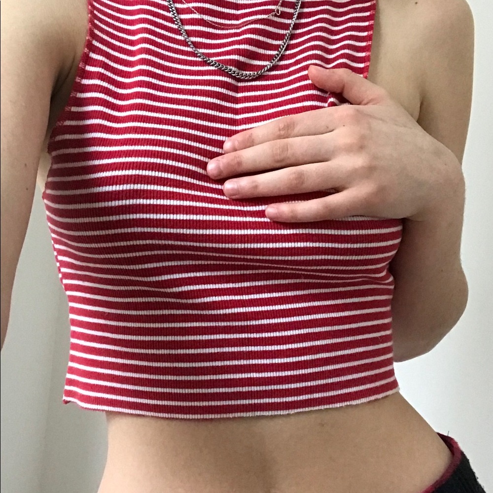 Red striped cropped tank